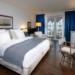 Classic Zimmer mit Kingsize-Bett